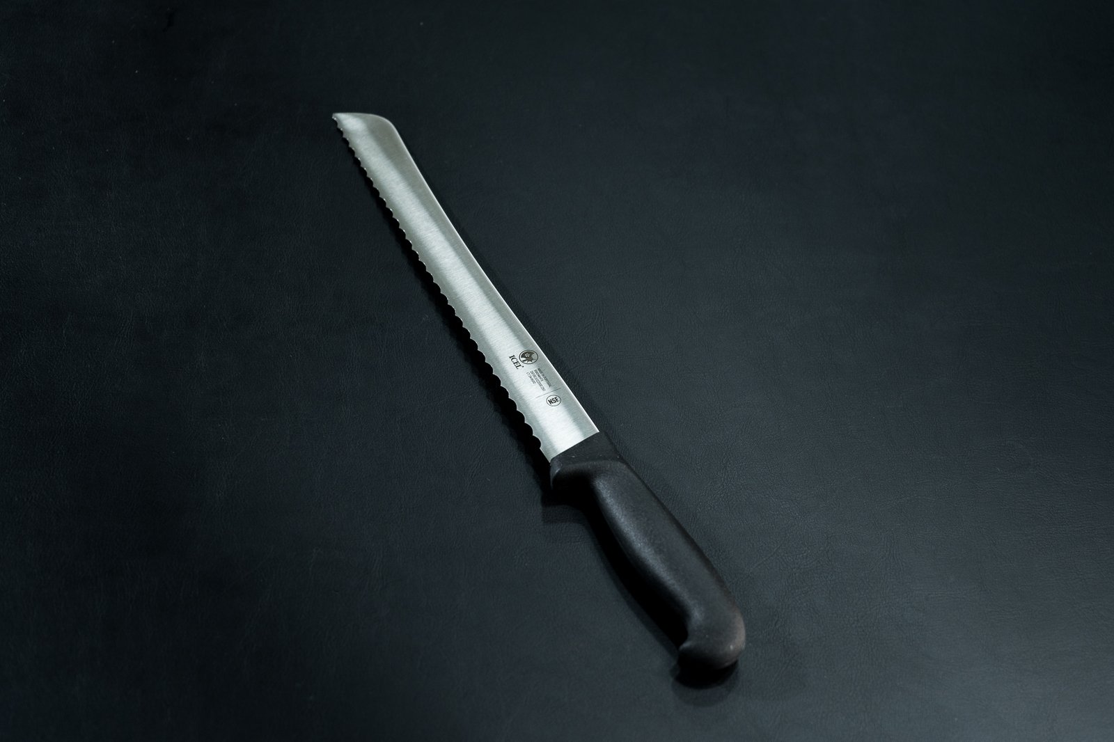Serrated/Bread knife 12in